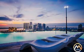 Hotel Serviced Condo Unique Infinity Pool With Mekong River View